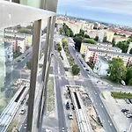 Hanza Tower Skyline Bath 24 Pool & Jacussi & Sauna *