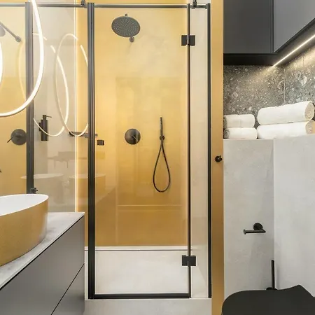 Apartment Hanza Tower Skyline Bath 24 Pool & Jacussi & Sauna *