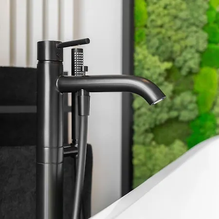 Hanza Tower Skyline Bath 24 Pool & Jacussi & Sauna Apartament *