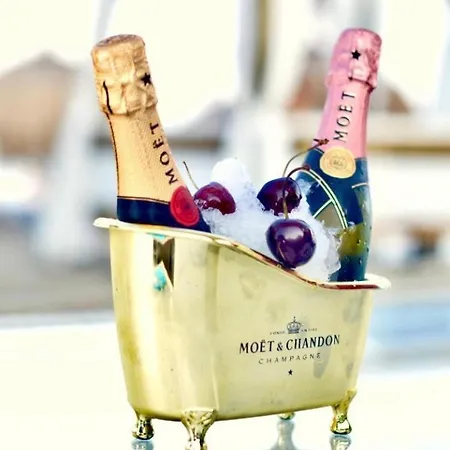 Hanza Tower Skyline Bath 24 Pool & Jacussi & Sauna