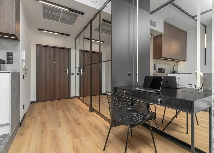 Апартаменти Hanza Tower Skyline Bath 24 Pool & Jacussi & Sauna Щецин