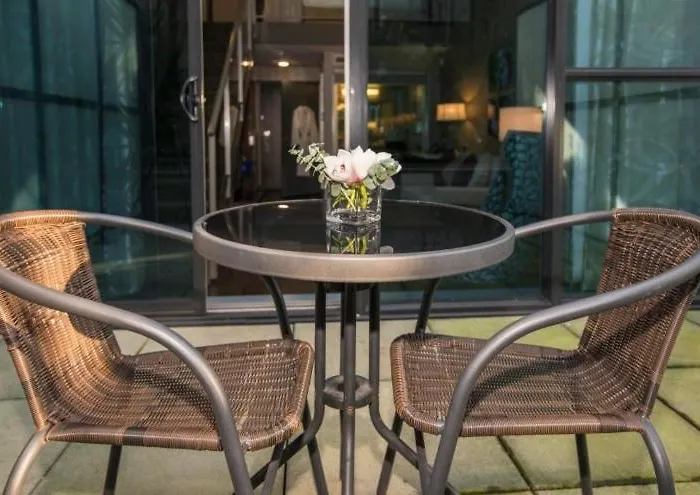 Апартаменти Hanza Tower Skyline Bath 24 Pool & Jacussi & Sauna